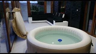 Bestway Lay-Z-Spa Palm Springs Inflatable Hot Tub How to setup and Review-Vírivka Bestway